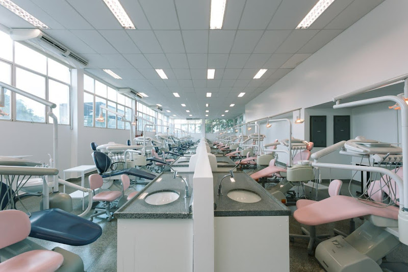 Foto 3 de Clínica Escola de Odontologia - Uninorte