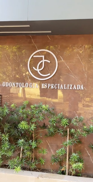 Foto 2 de Clínica Especializada Dr. Jorge Carrazana