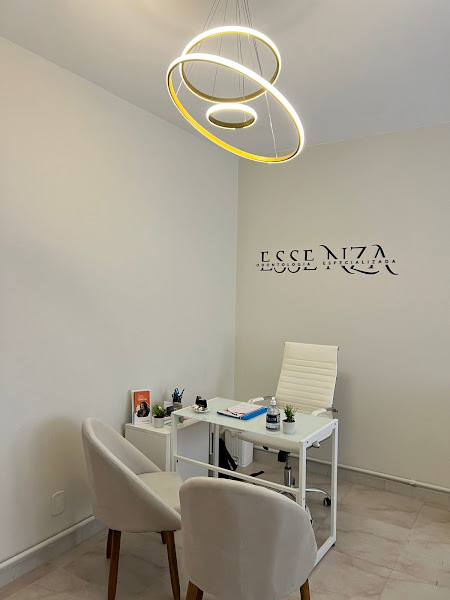 Foto 2 de Clinica Essenza Odontologia - Santo André | Clinico Geral -Pediatria -Facetas em resina -Exodontia -Canal -Aparelhos