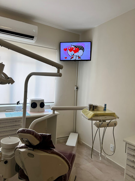 Foto 3 de Clinica Essenza Odontologia - Santo André | Clinico Geral -Pediatria -Facetas em resina -Exodontia -Canal -Aparelhos