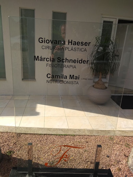 Foto 3 de Clínica Fina Estampa - Cirurgia Plástica - Dermatologia - Nutrição - Dermato Funcional