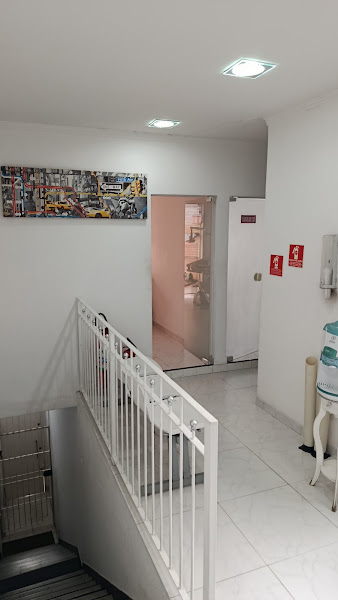 Foto 2 de Clínica Flores Odontologia e Saúde - Santana