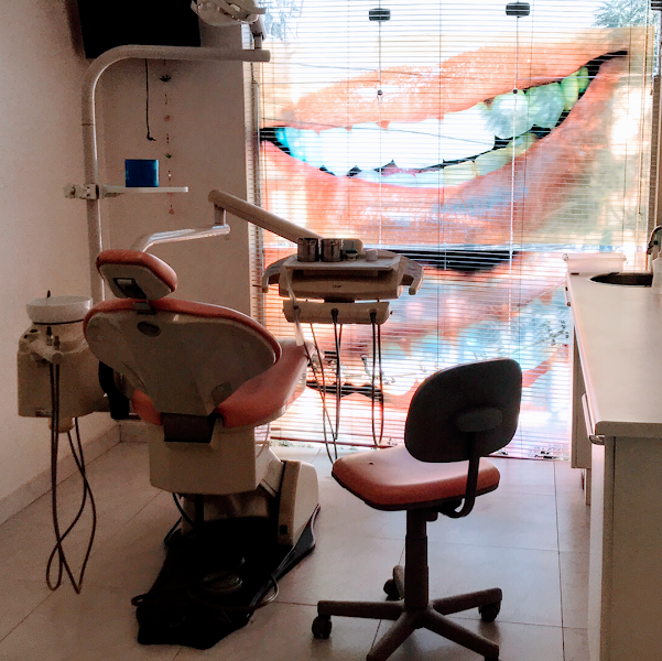 Foto 3 de Clínica Flores Odontologia e Saúde - Santana