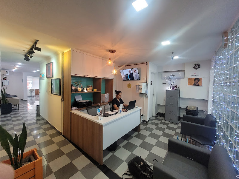 Foto 2 de Clínica Flúor