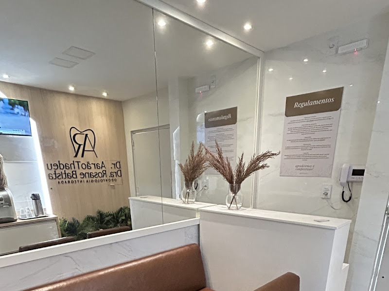 Foto de Clínica Hiro - Dr. Aarão Thadeu e Dra. Rosane Batista - Dentista