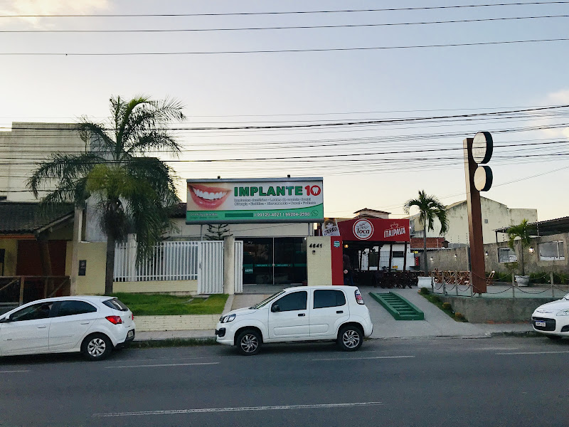 Foto 2 de Clínica Implante 10 DR. Thiago Brandão