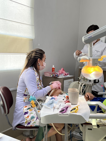 Foto 2 de Clínica Jardins - Odontologia - Facetas em resina - Lentes de contato em porcelana - Reabilitação oral - Prótese - Implantes