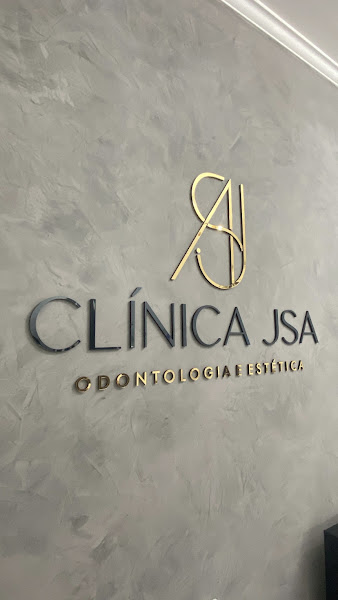 Foto 2 de Clínica JSA - Implantes Dentários e Odontologia Estética