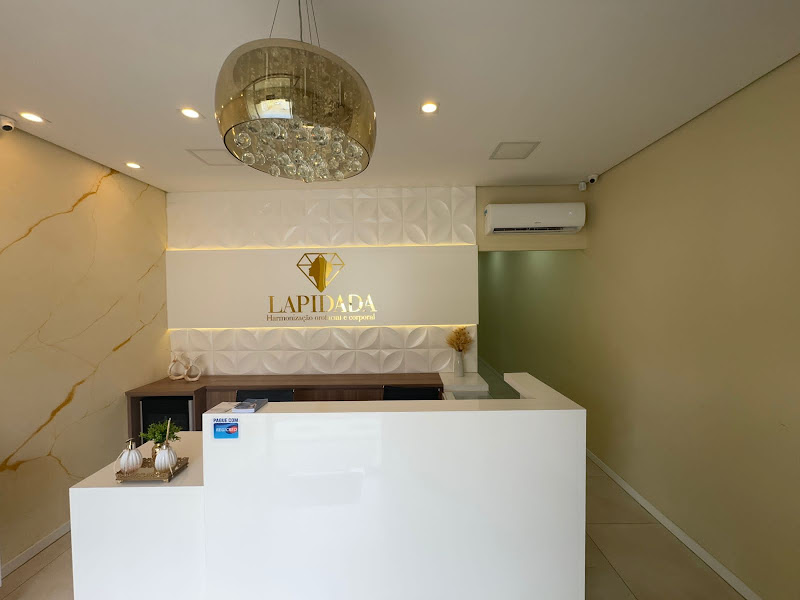 Foto 2 de Clinica Lapidada Estetica Avança - Harmonização de Orelhas, Rinomodelação.