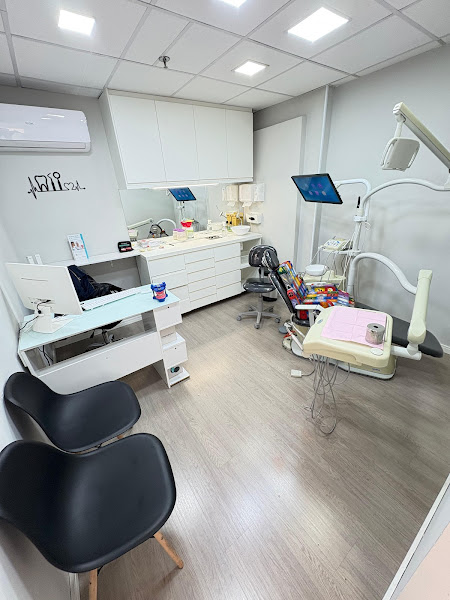 Foto 2 de Clínica Laude Odontologia e HOF