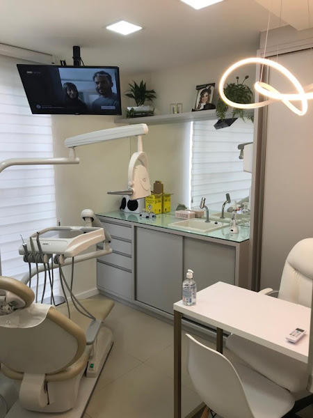 Foto 3 de Clínica Letícia Takaki | Dentista e Harmonização Orofacial Trindade