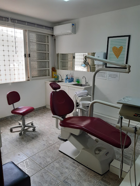 Foto 3 de Clínica Maestà Odontologia Especializada - Dra. Ana Paula M. M. Ramires