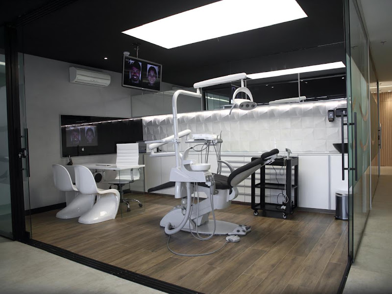 Foto 8 de Clínica Marcelo Pimenta I Dentista em Santos