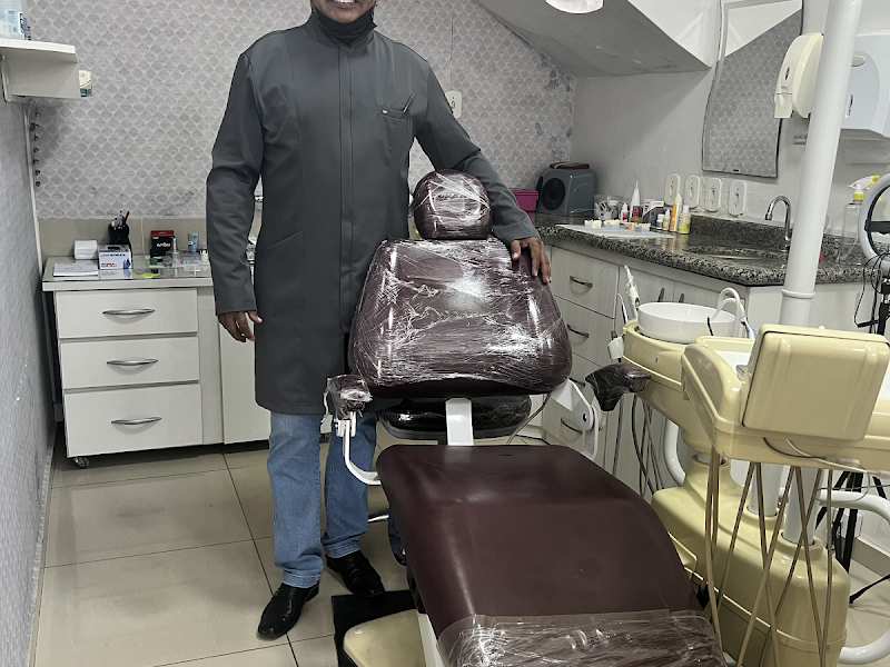 Foto 8 de CLÍNICA MASF ODONTOLOGIA ESTÉTICA