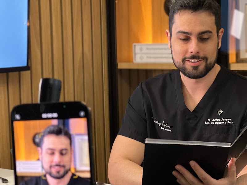 Foto 6 de CLÍNICA MONET | Odontologia