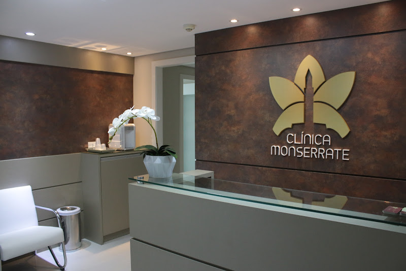 Foto 2 de Clínica Monserrate saúde oral e mental Água Verde Dentista | Estética dental | Implante Dentário, Clareamento dental Curitiba