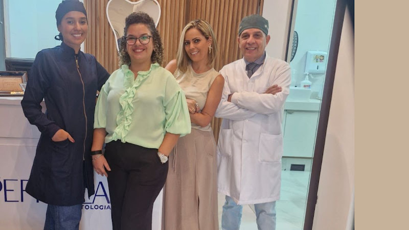 Foto 2 de Clínica Nova Perolla Odontologia - Implante Dentário | Lentes de Contato | Dentista Penha
