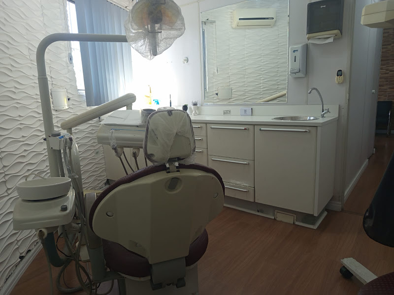 Foto 3 de Clinica Novalins Odontologia - Dra. Érica Lins, Dr. Carlos Lins