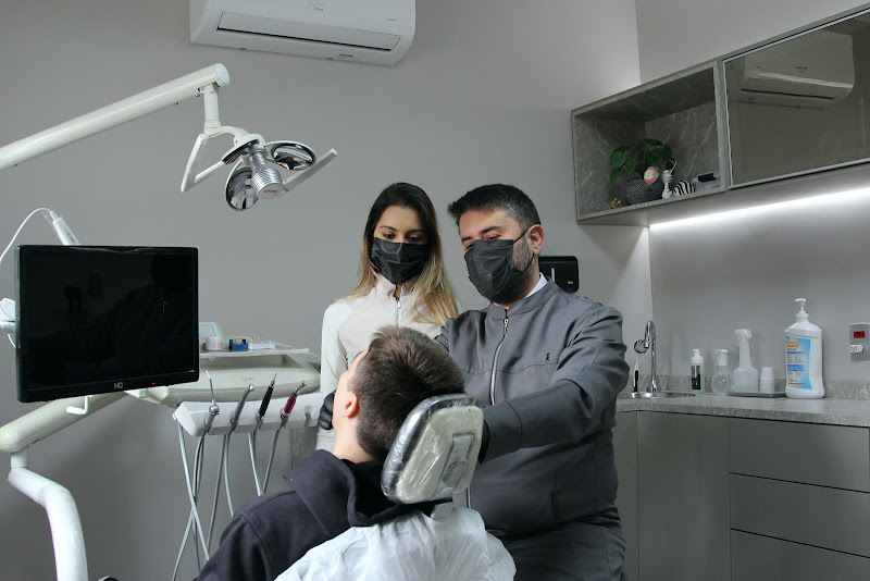 Foto 2 de CLÍNICA ODO - Dr. Edison Cristini Junior