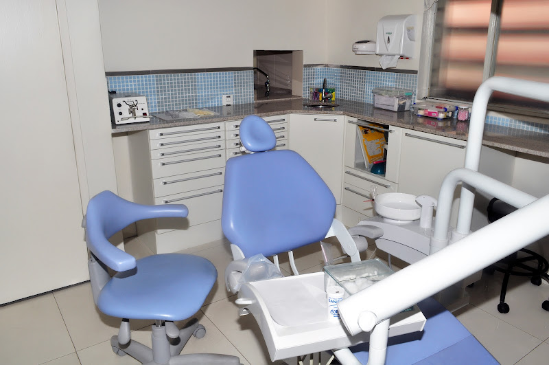 Foto 2 de CLÍNICA ODONT