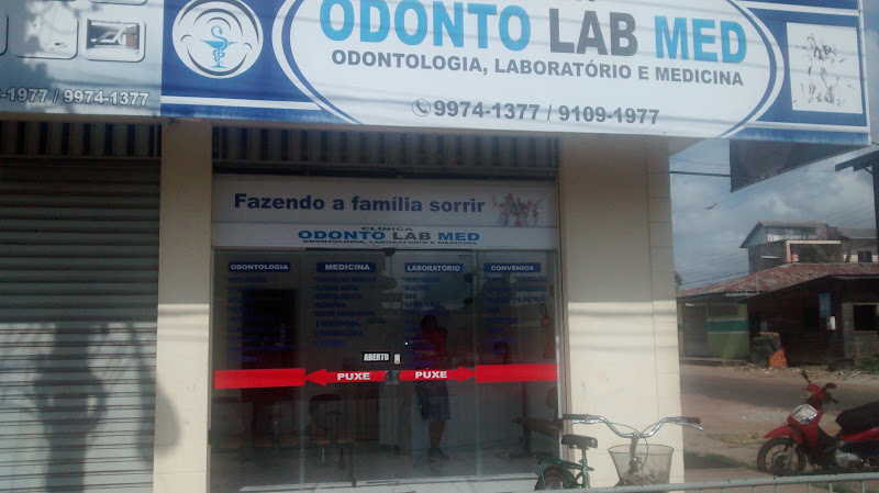 Foto 2 de Clínica Odonto Lab Med