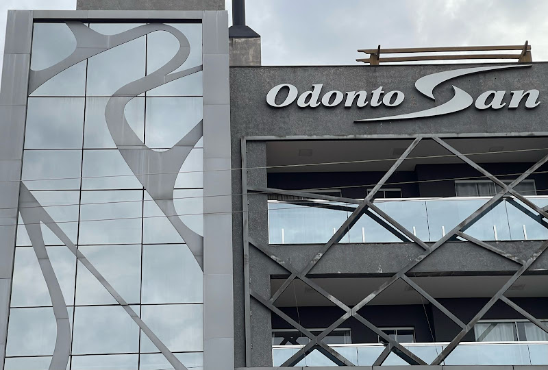 Foto 2 de Clínica Odonto San Centro I Implante dentário em Toledo