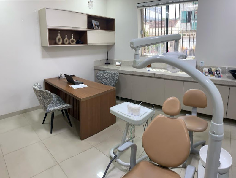 Foto 3 de Clínica Odontógica Integralle em Teofilo Otoni - implante em Teofilo Otoni- Dentista Teofilo Otoni