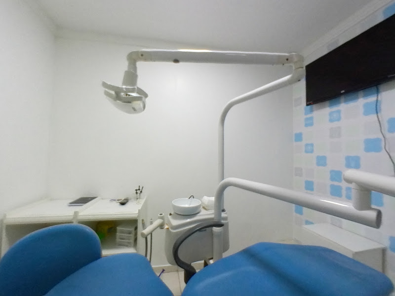 Foto 6 de Clínica OdontoLifes - Dentistas - Ortodontia - Implantes - Próteses