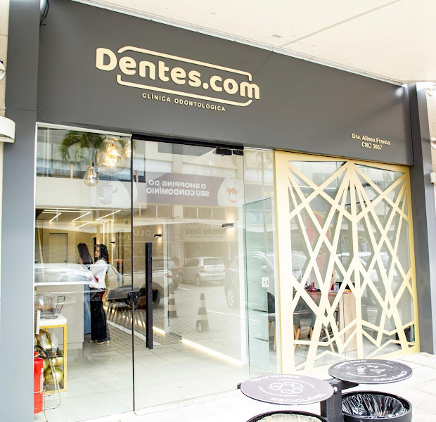Foto 2 de Clínica Odontológica Dentes.com | Dra. Alínea Franco