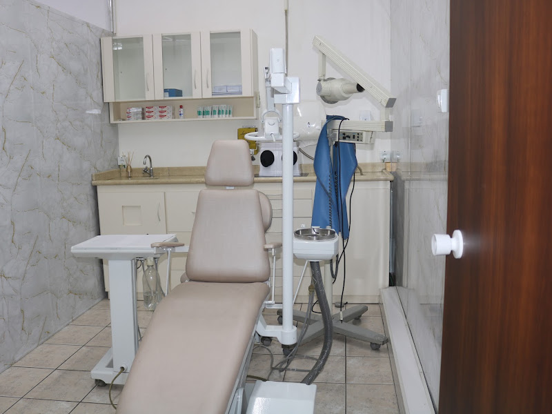 Foto 3 de Clínica Odontologica Doutor Leonardo Massaru Abe