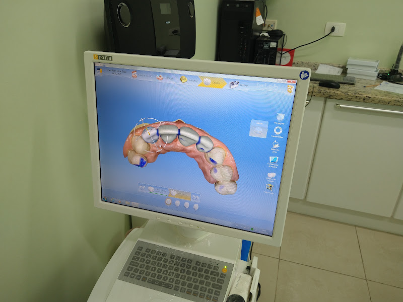 Foto 2 de Clínica Odontológica Dr. Erwin Christian Raszl
