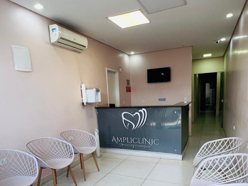 Foto 7 de Clinica Odontologica Dra Aline Massami