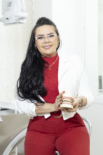 Foto 2 de Clinica odontológica Dra Marcia Garcia - Dentista, implante dentário, clareamentos dentário, lentes de contato .