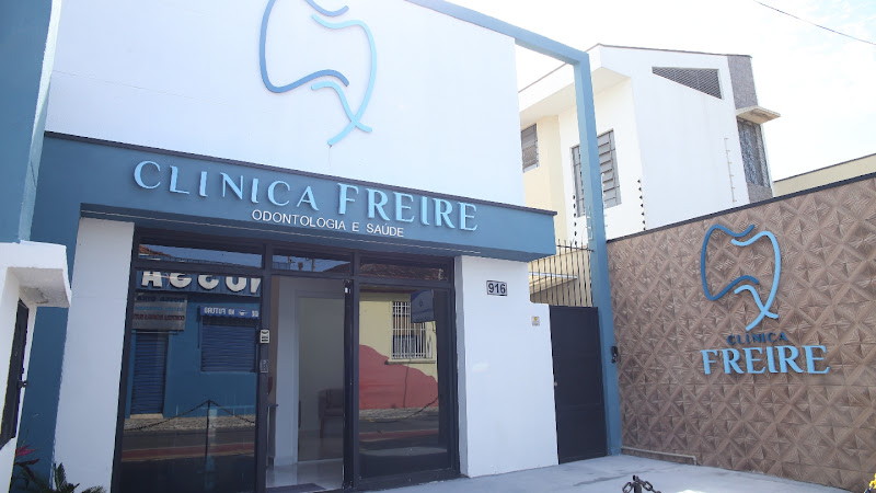 Foto 2 de Clinica Odontológica Freire - Clareamento dental | Implantes Dentários | Limpeza | Restauração