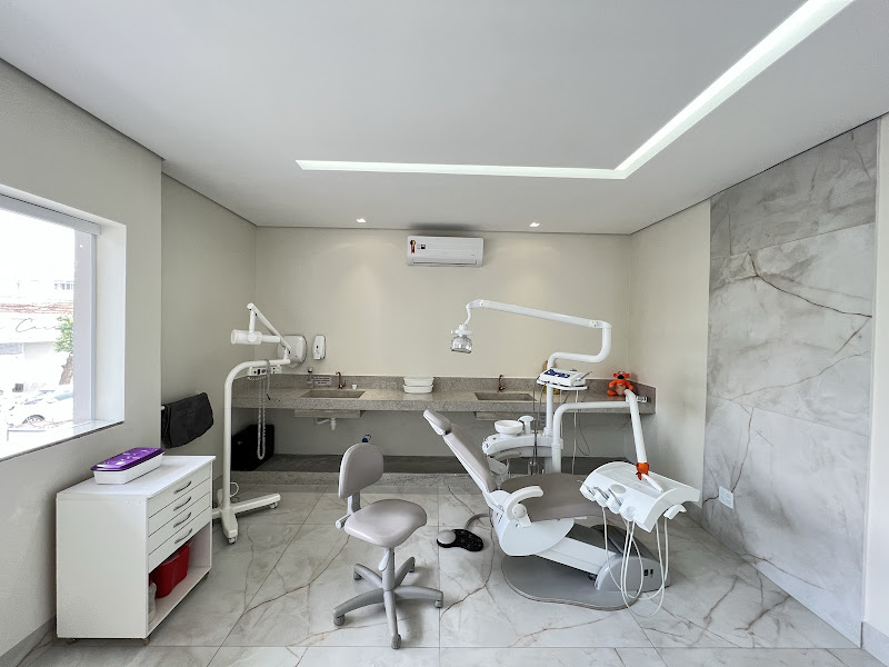 Foto 3 de Clínica Odontológica - Hiper Riso | Dentista Uberlândia | Odontopediatra | Implante Dentário | Endodontia | Ortodontia
