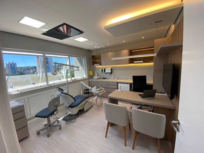Foto 11 de Clínica Odontológica | Prieto & Prieto | Dr. Lucas Prieto & Dra. Andréa Steilein