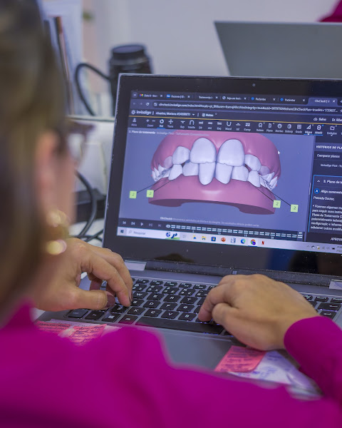 Foto 3 de Clínica Odontomac