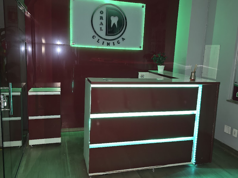 Foto 3 de CLÍNICA ORAL D