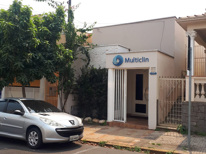 Foto 9 de Clinica OrthoMaster - Implantes Dentários & Odontologia Geral em Piracicaba SP