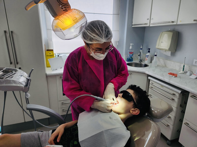 Foto 3 de Clínica Ozelin - estética em odontologia