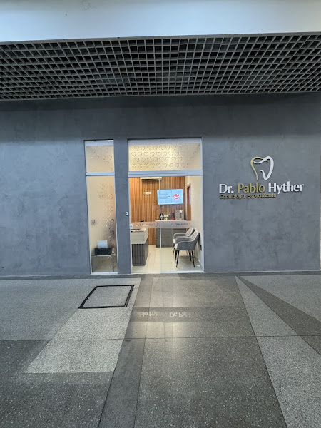 Foto 2 de Clínica Pablo Hyther - Facetas - harmonização fácil - prótese - invisalign - implante - botox - dentista em Timon-Teresina