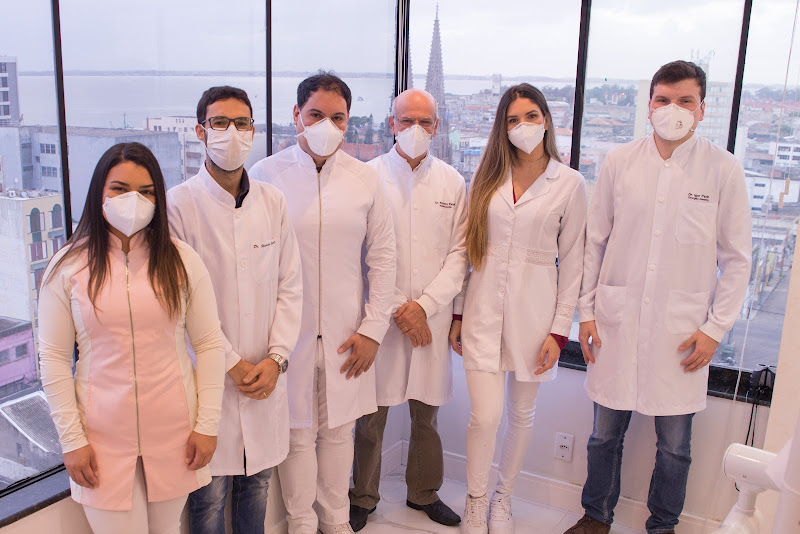 Foto 2 de Clínica Pazin Rio Grande Centro - Protocolo Implante Clareamento