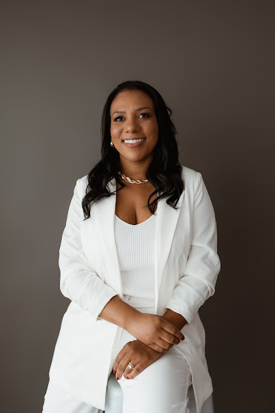 Foto 2 de Clínica Rio Branco | Dra Thais | Lentes de resina | Implantes dentários