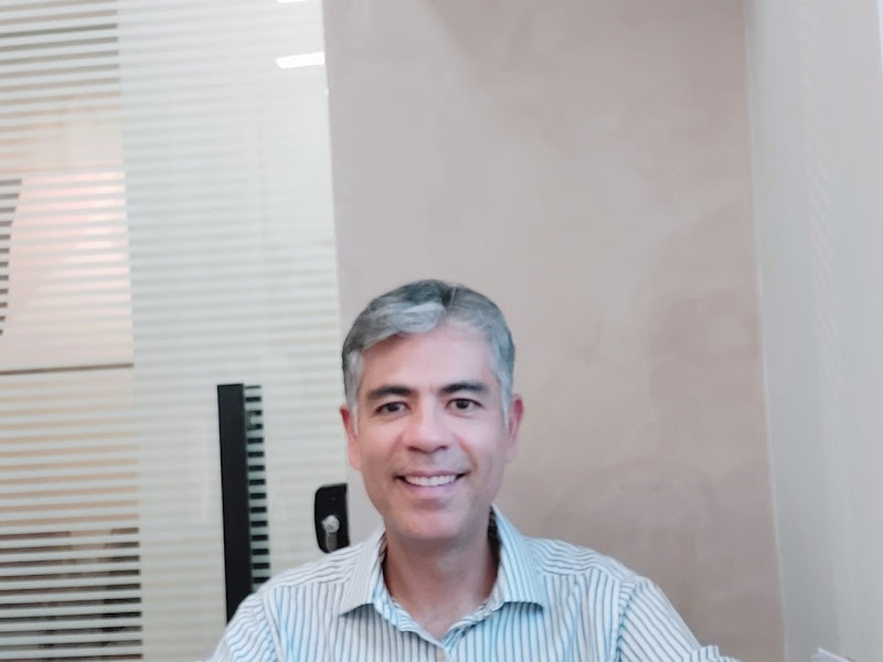 Foto 10 de Clínica Rio Branco | Dra Thais | Lentes de resina | Implantes dentários