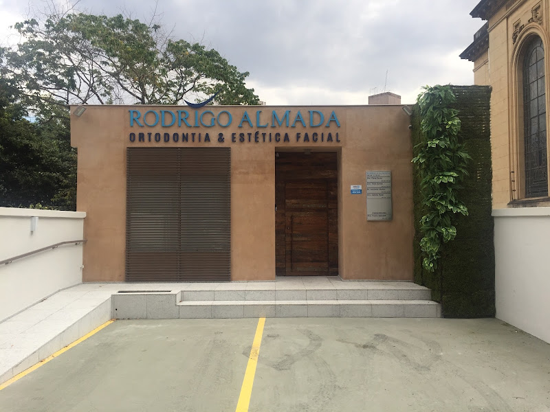 Foto 2 de Clínica Rodrigo Almada