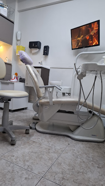 Foto 3 de Clínica Sharon Yepez | Odontologia Integrada • Harmonização Orofacial