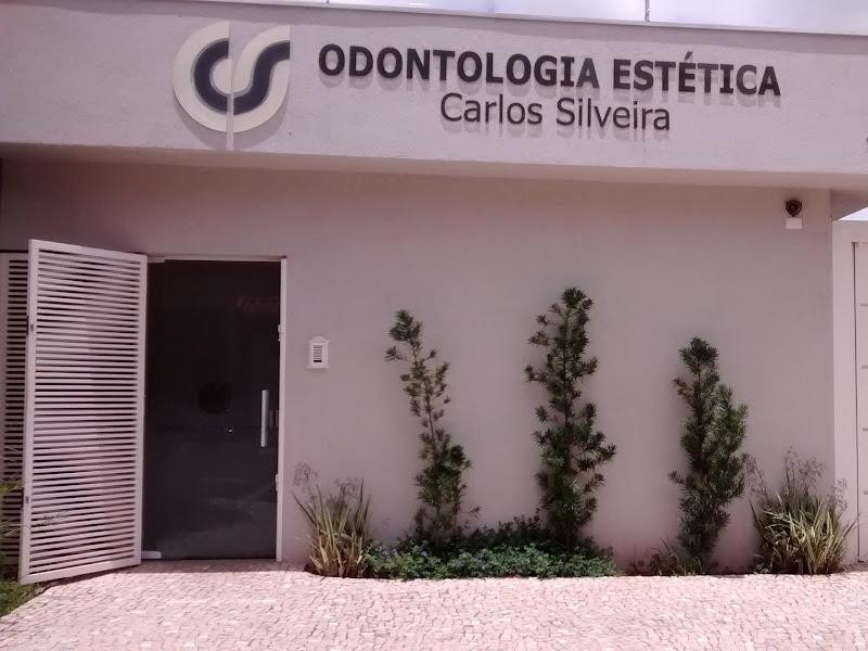 Foto 8 de Clínica Silveira Odontológica - Especialistas em implantes e protocolos