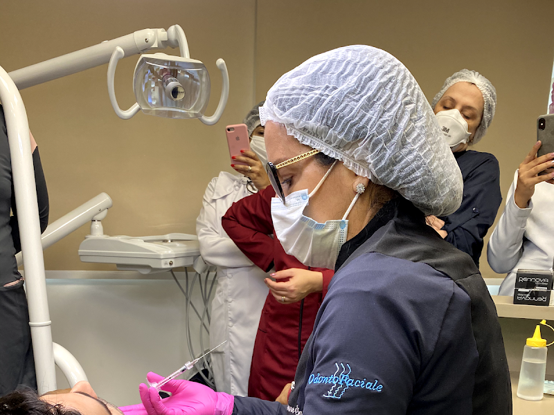 Foto 3 de Clínica Simone Sattler Harmonização Facial e Corporal