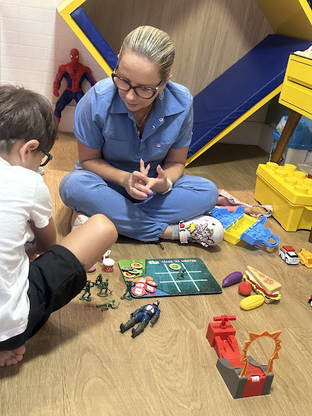 Foto 3 de Clínica Smile - Reabilitação Oral e Odontopediatria - Revele seu sorriso!