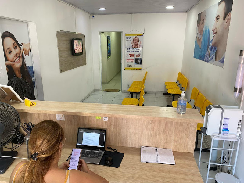 Foto 5 de Clínica Sorrir Itaquera l Implantes l Próteses l Aparelho Fixo e Móvel l Canal l Limpeza